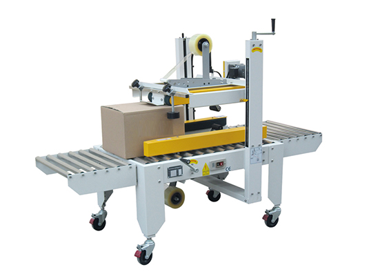 Case sealer (top and side belt)